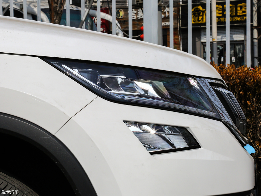 2018µρ Ŀ TSI330 5(q)A(yu)