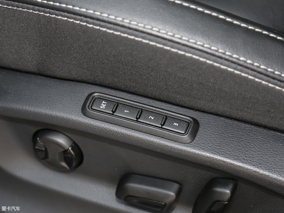 2018µρ Ŀ TSI330 5(q)A(yu)