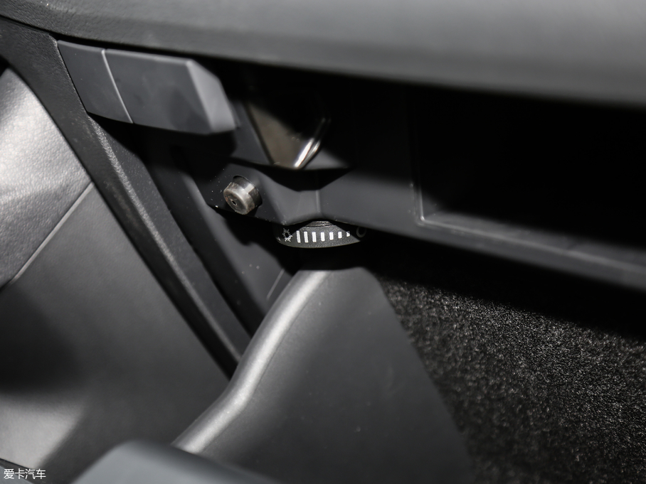 2018µρ Ŀ TSI330 5A