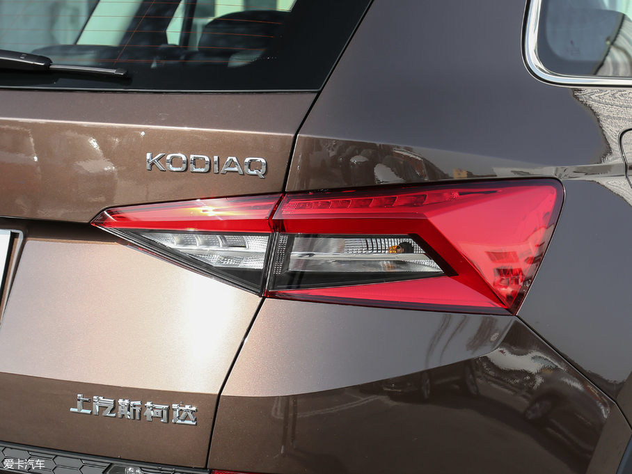 2018µρ Ŀ TSI330 7A