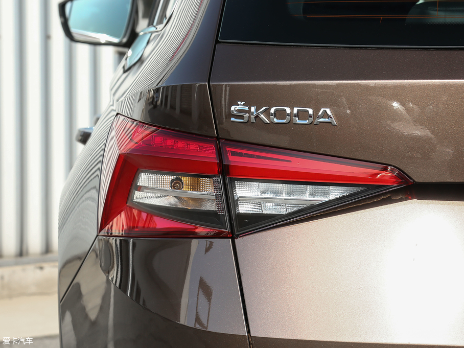 2018µρ Ŀ TSI330 7A