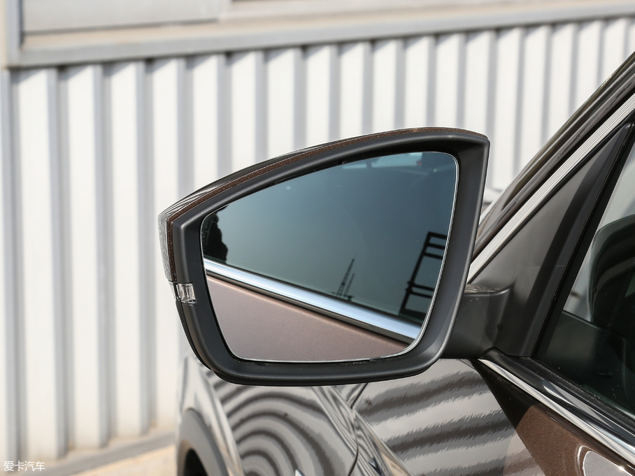 2018µρ Ŀ TSI330 7A