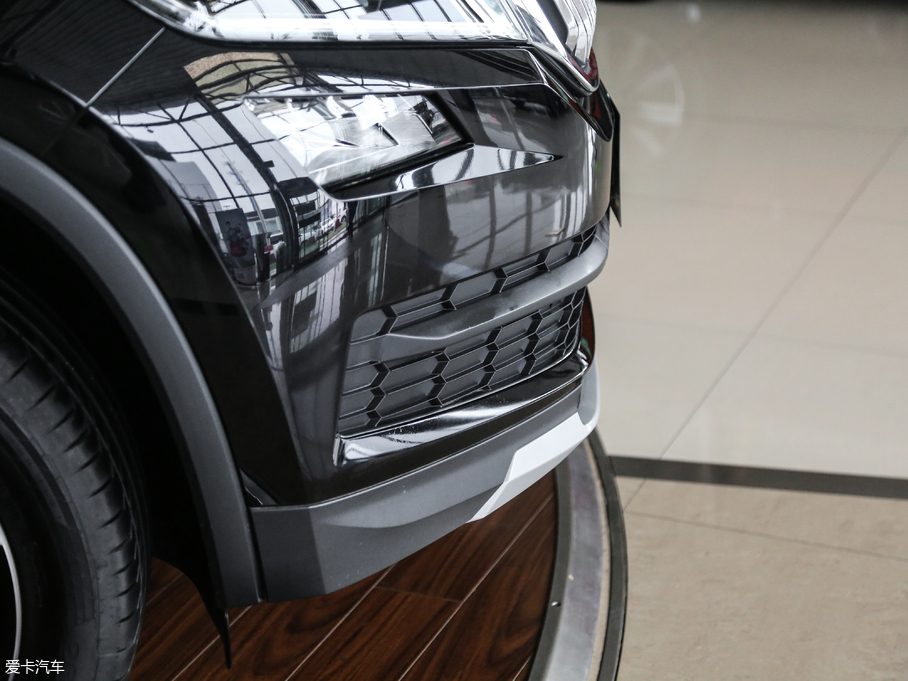 2018µρ Ŀ TSI330 7A