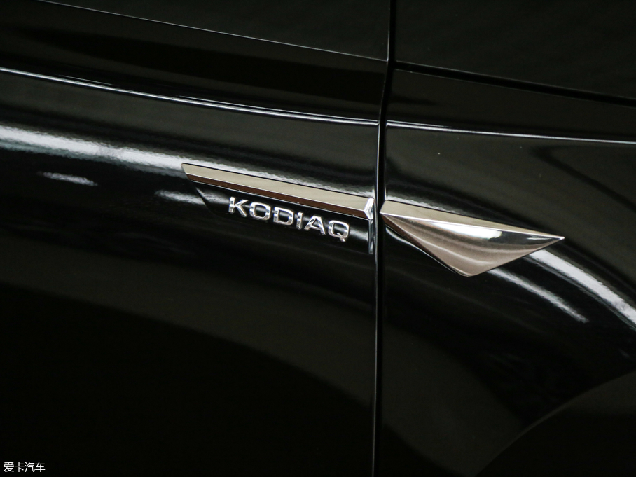 2018µρ Ŀ TSI330 7A