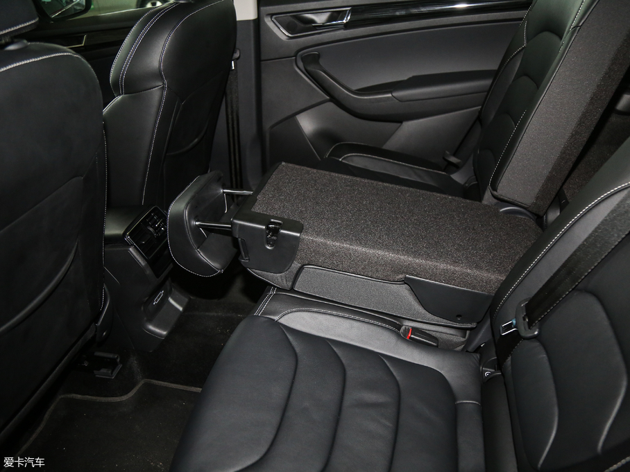 2018µρ Ŀ TSI330 7A