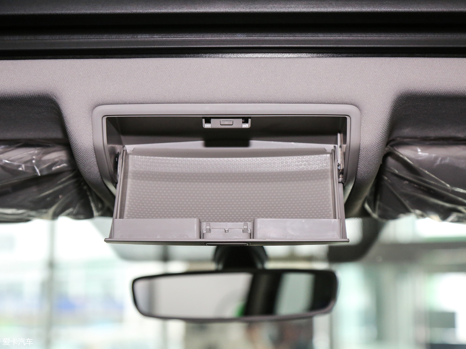 2018µρ Ŀ TSI330 7A