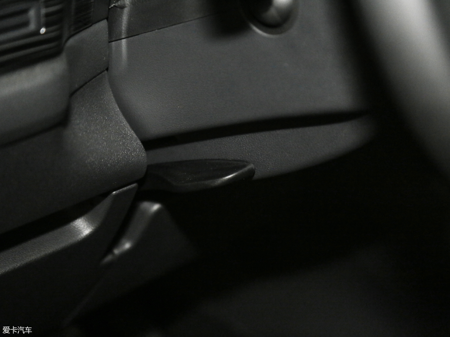 2018µρ Ŀ TSI330 7A