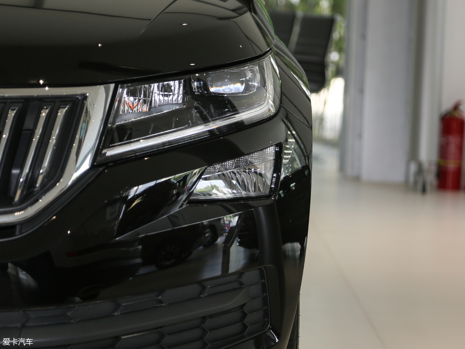 2018µρ Ŀ TSI330 5A