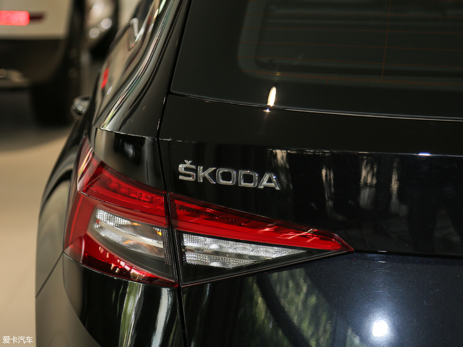 2018µρ Ŀ TSI330 5A