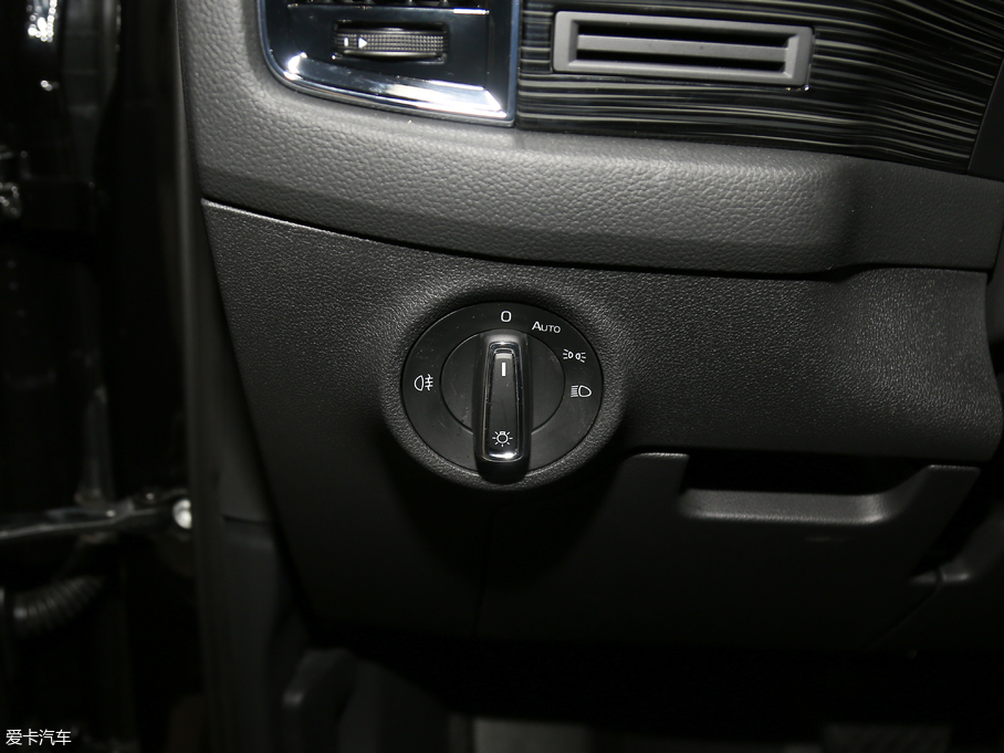 2018µρ Ŀ TSI330 5A