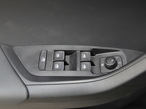 2018TSI330 5A {܇ƅ^	