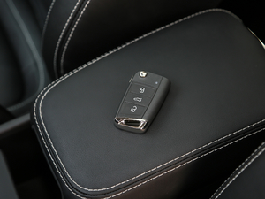 2018Ŀ TSI330 5(q)A(yu) ܇耳