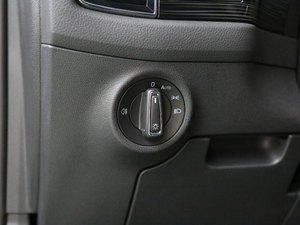 2018Ŀ TSI330 5(q)A g