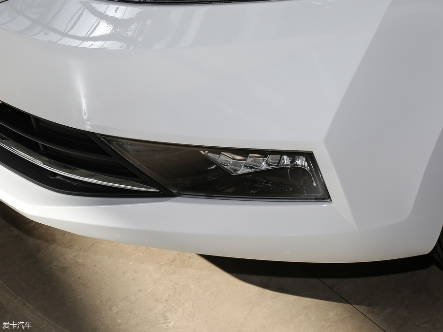 2018꿄 230TSI Ԅ\Ӱ