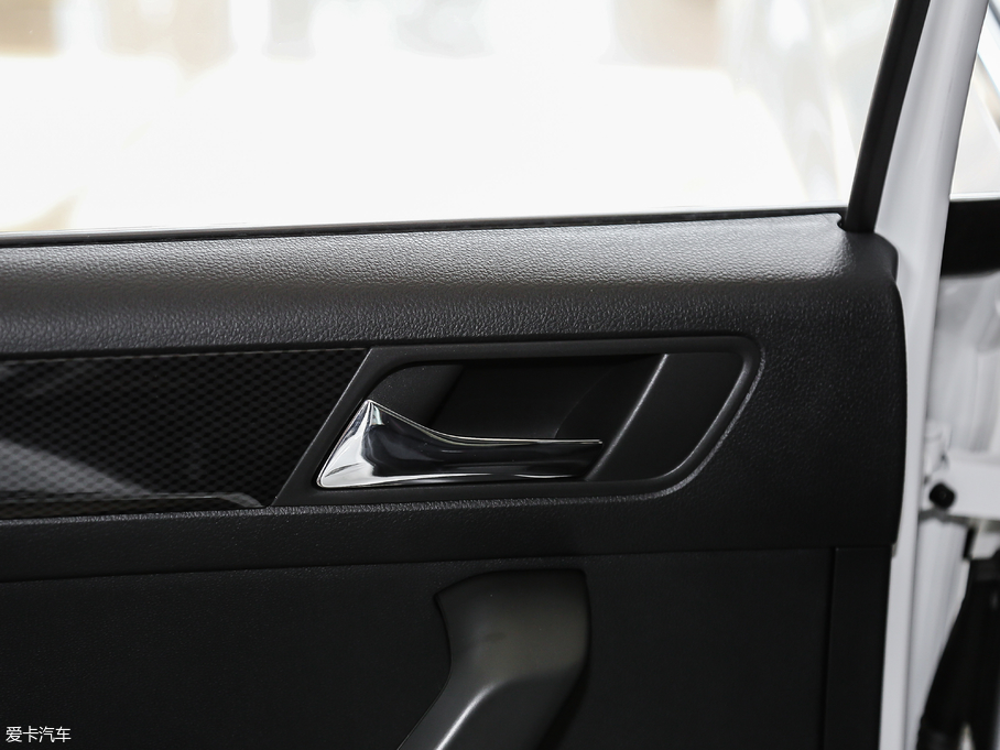 2018꿄(dng) 230TSI Ԅ(dng)\(yn)(dng)