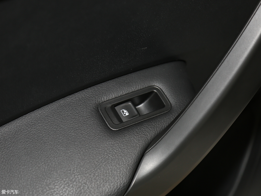 2018꿄 230TSI Ԅ\Ӱ