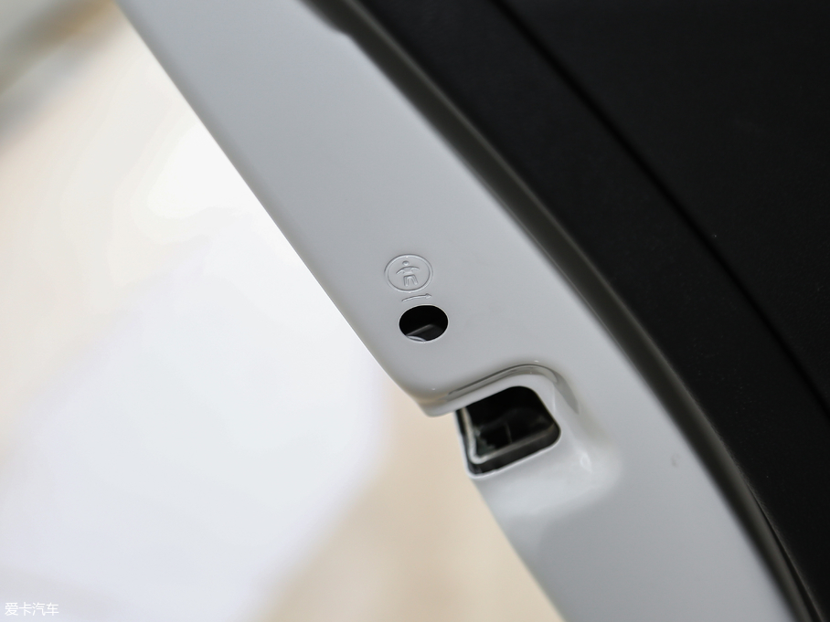 2018꿄(dng) 230TSI Ԅ(dng)\(yn)(dng)