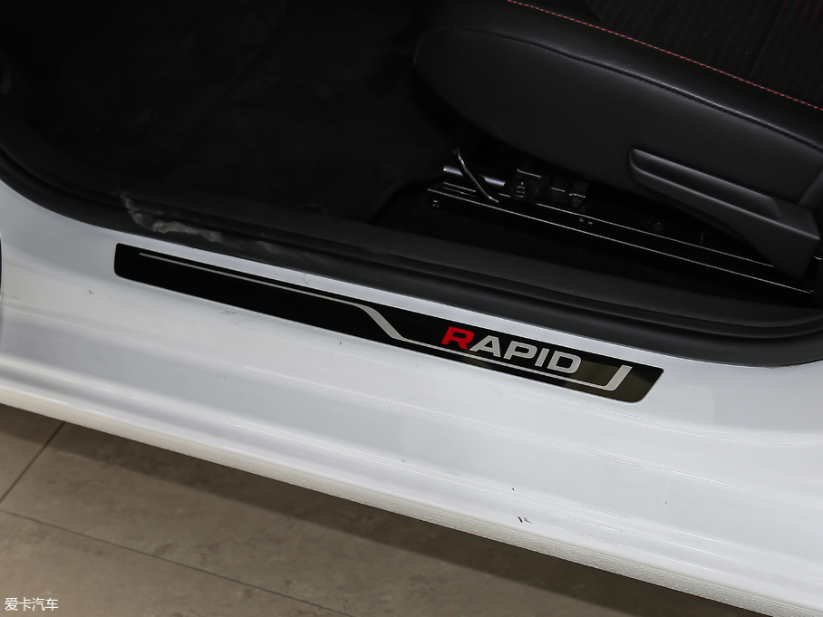 2018꿄 230TSI Ԅ\Ӱ