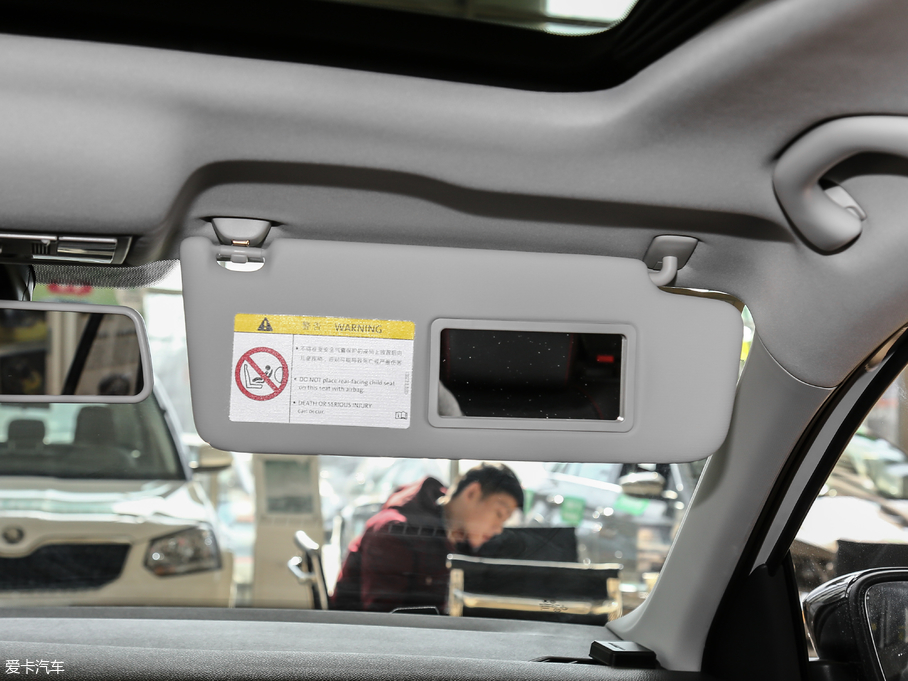 2018꿄 230TSI Ԅ\Ӱ