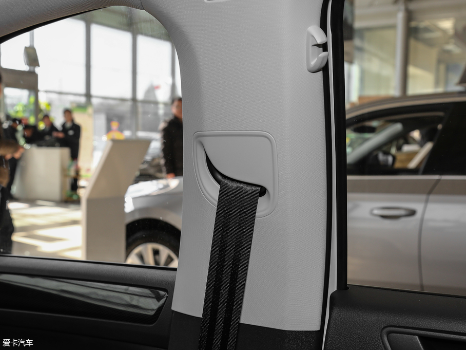 2018꿄 230TSI Ԅ\Ӱ