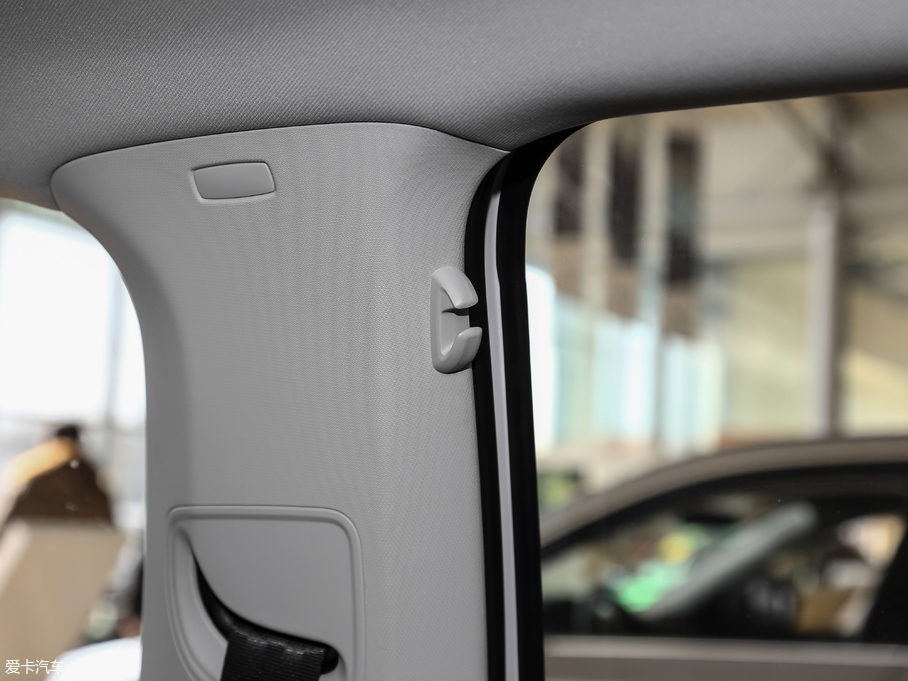 2018꿄 230TSI Ԅ\Ӱ