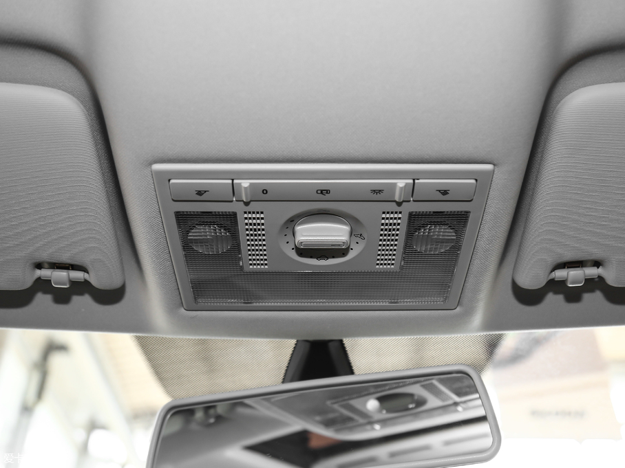 2018꿄 230TSI Ԅ\Ӱ