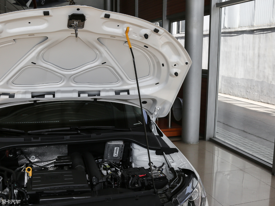 2018꿄 230TSI Ԅ\Ӱ