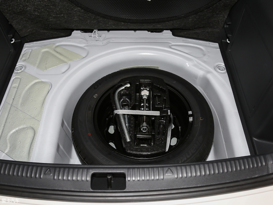 2018꿄 230TSI Ԅ\Ӱ