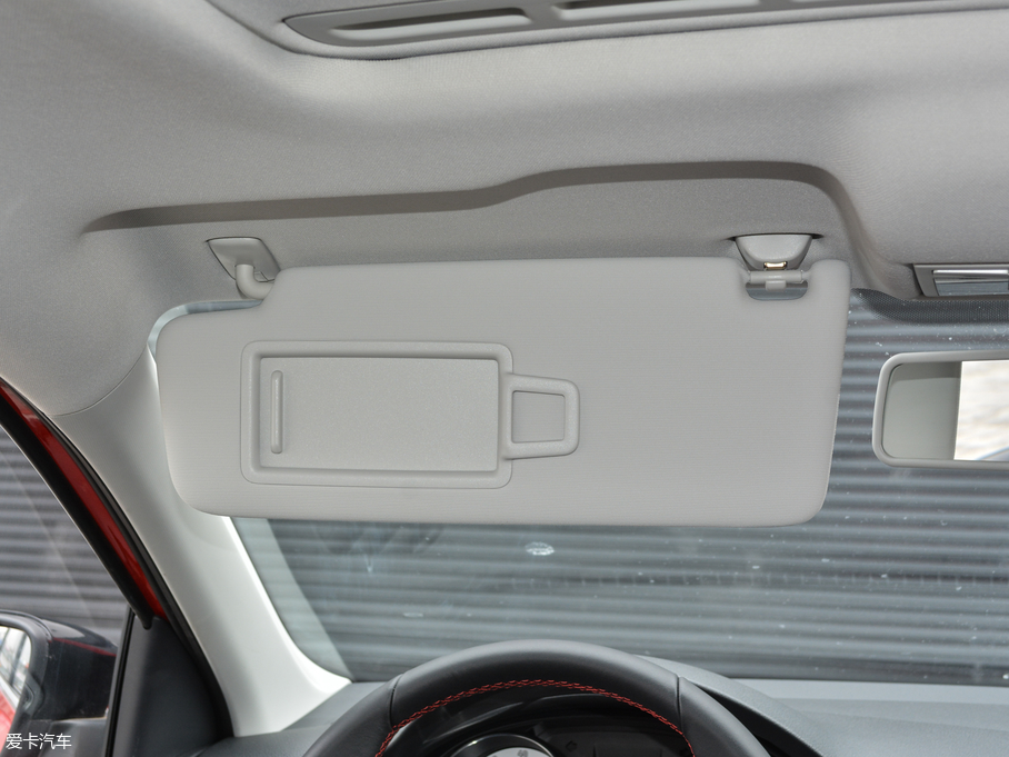 2018꿄 230TSI Ԅ\Ӱ