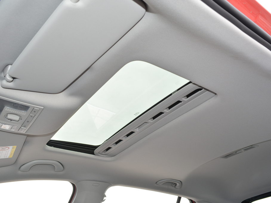 2018꿄 230TSI Ԅ\Ӱ