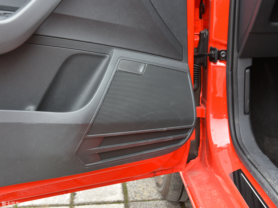 2018꿄 230TSI Ԅ\Ӱ