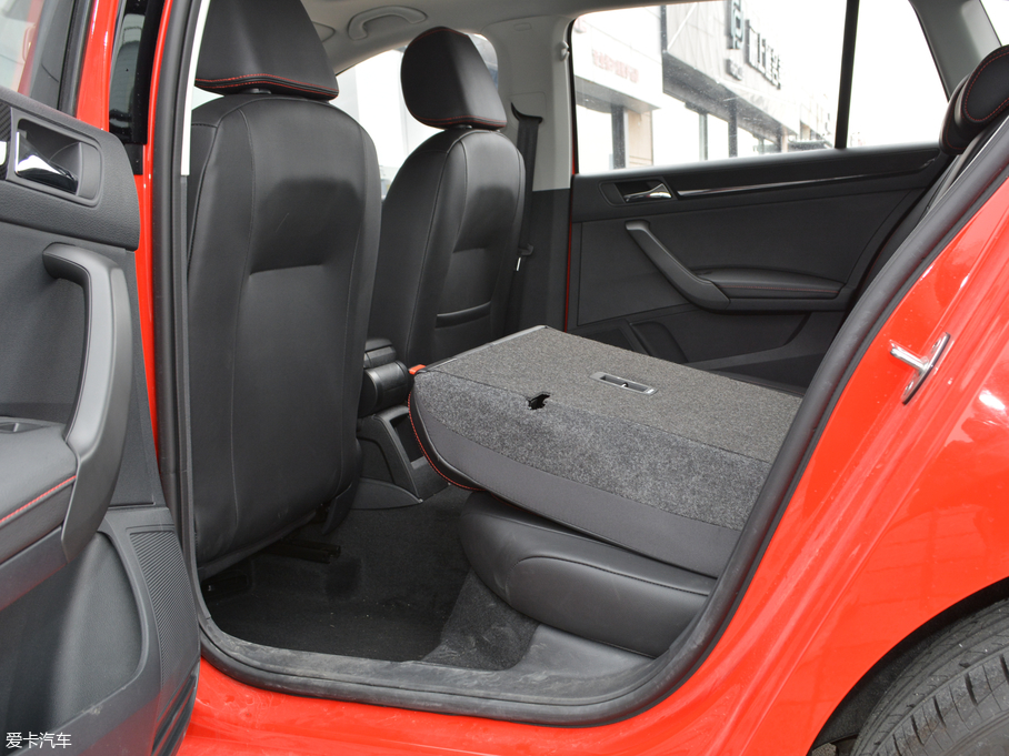 2018꿄 230TSI Ԅ\Ӱ