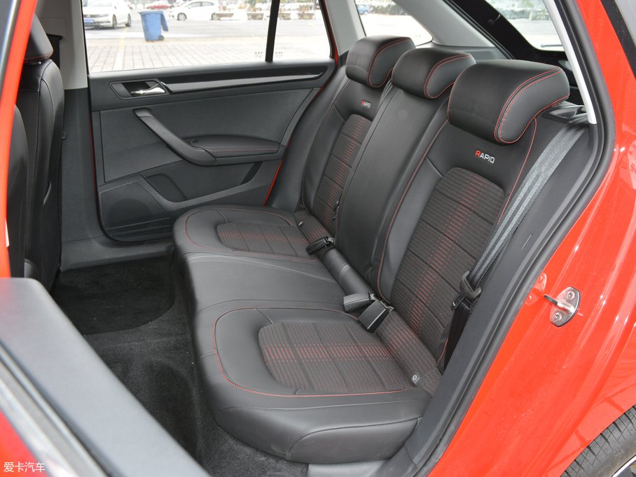 2018꿄 230TSI Ԅ\Ӱ