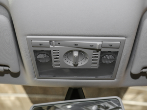 2018款1.6L 自动运动版 空间座椅