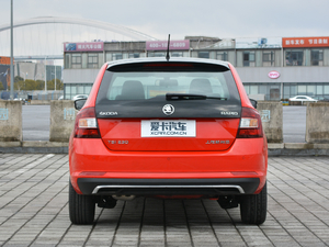 2018款230TSI 自动运动版 正后	