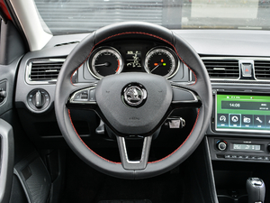 2018款230TSI 自动运动版 方向盘