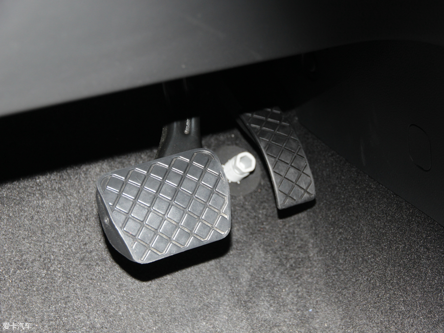 2018׿ 1.5L Ԅ(dng)(bio)(zhn) (gu)V