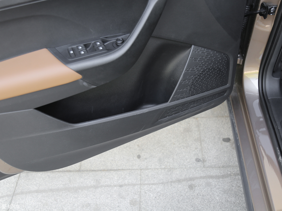 2018׿ 1.5L Ԅ(dng)m (gu)V