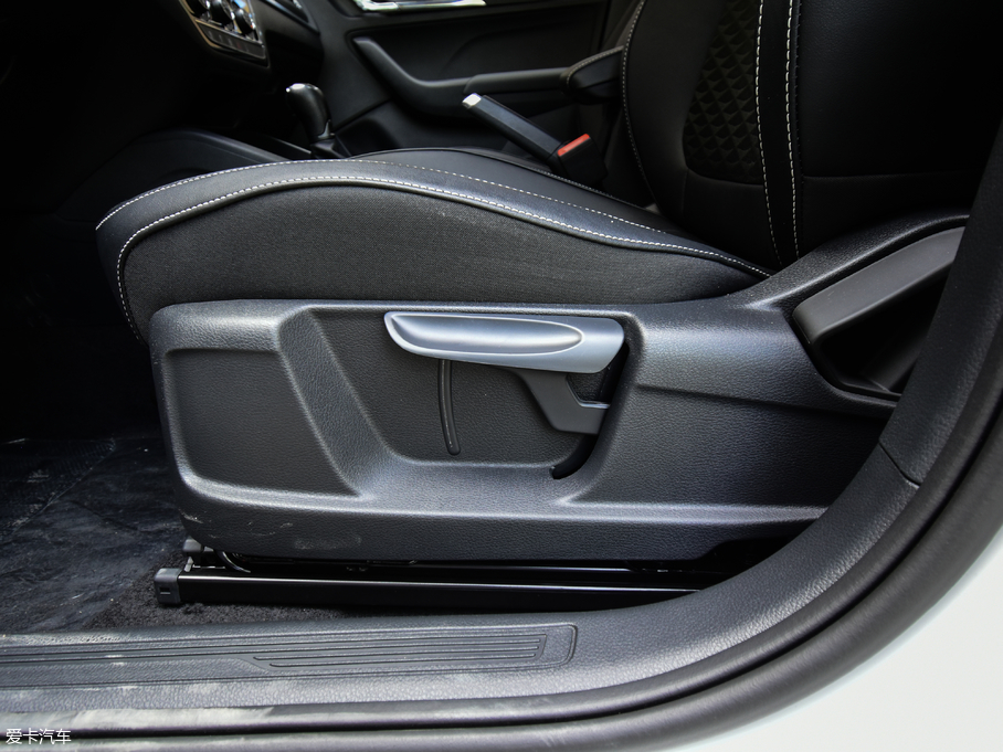 2018׿ 1.5L Ԅ(dng)m (gu)V