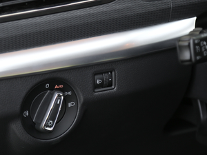 20181.5L Ԅm V п؅^