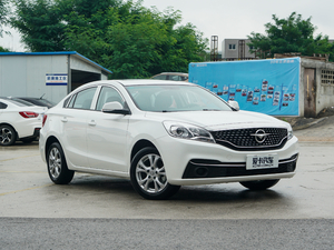 2018款1.6L 自动精英型 整体外观