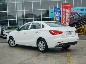 2018款1.6L 自动精英型 左后45度