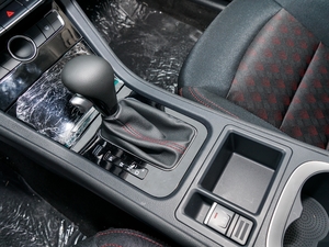 2018款1.6L 自动精英型 换挡杆