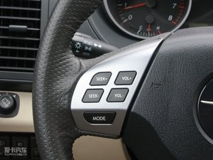 2010款2.0L 手动智能领航版 中控区