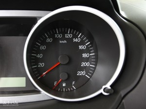 2010款2.0L 豪华版 中控区