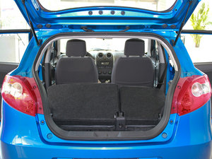 2010款1.5L AMT舒适版 空间座椅