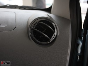 2010款1.5L 豪华版 中控区