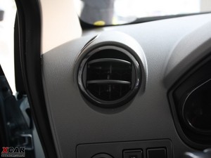 2010款1.5L 豪华版 中控区