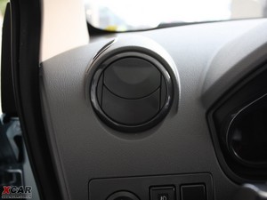 2010款1.5L 豪华版 中控区