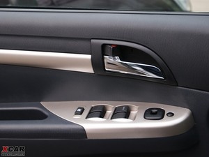 2010款1.8L CVT豪华版 空间座椅